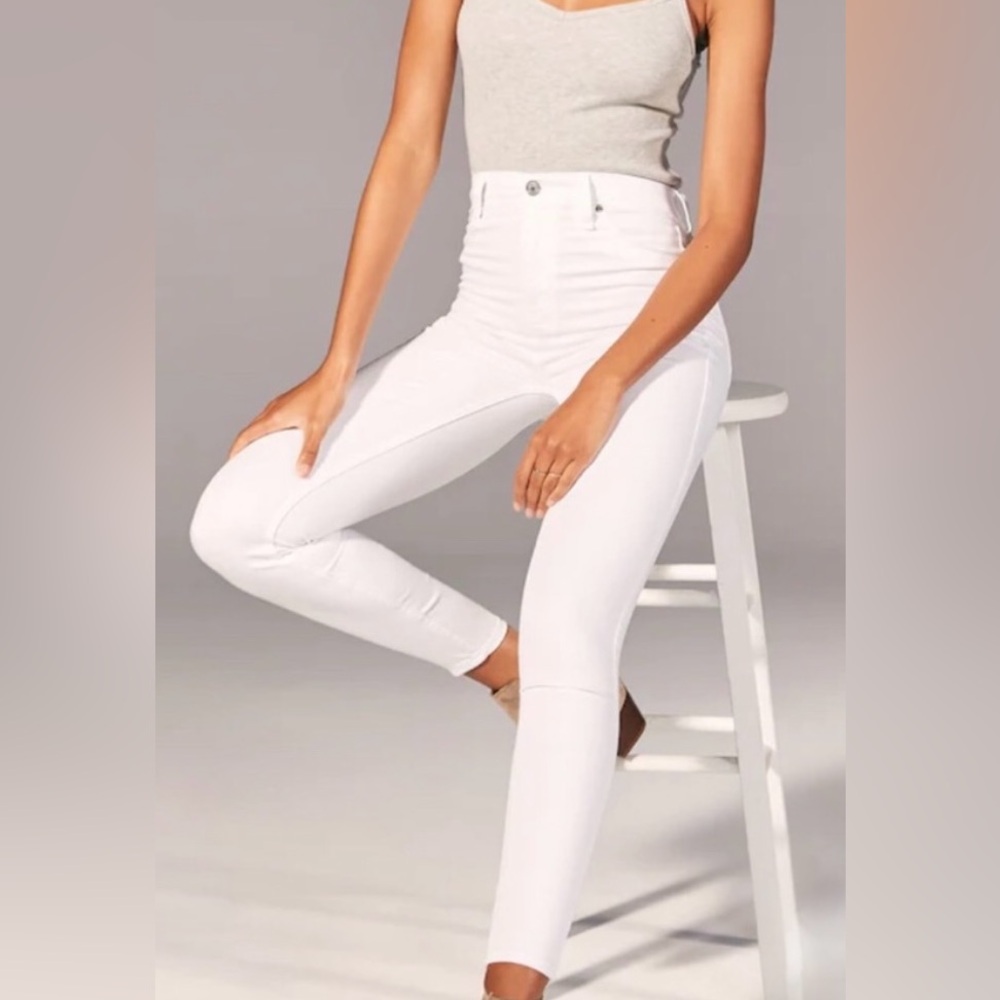 Abercrombie and Fitch High Rise The Jean Legging